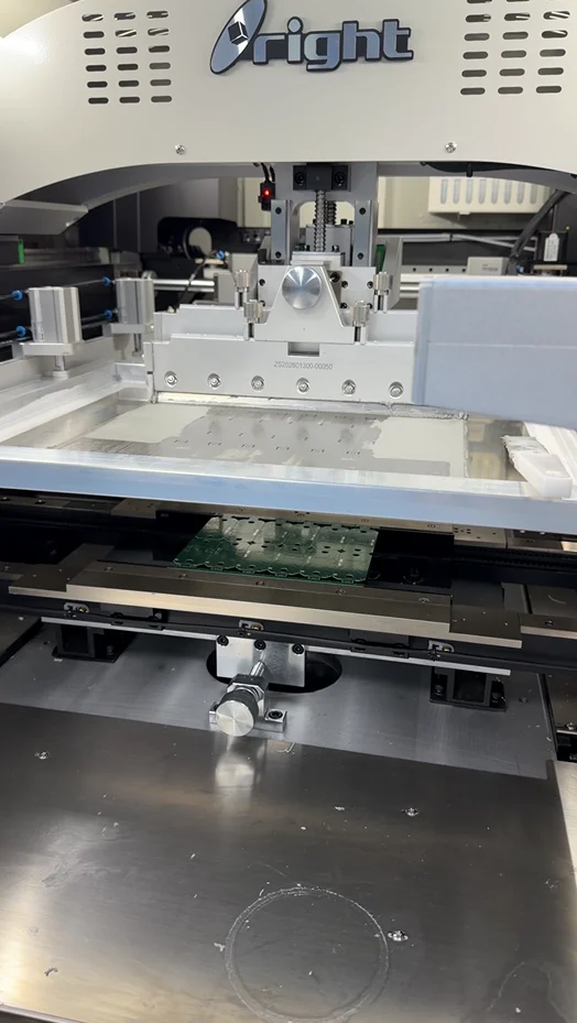 Automatic solder paste printing equipment